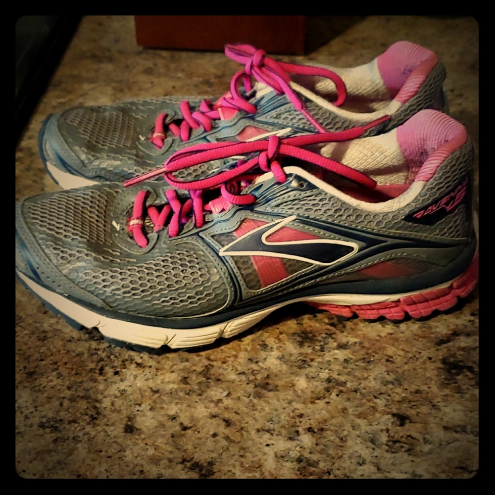 Brooks Ravenna 5 running shoes